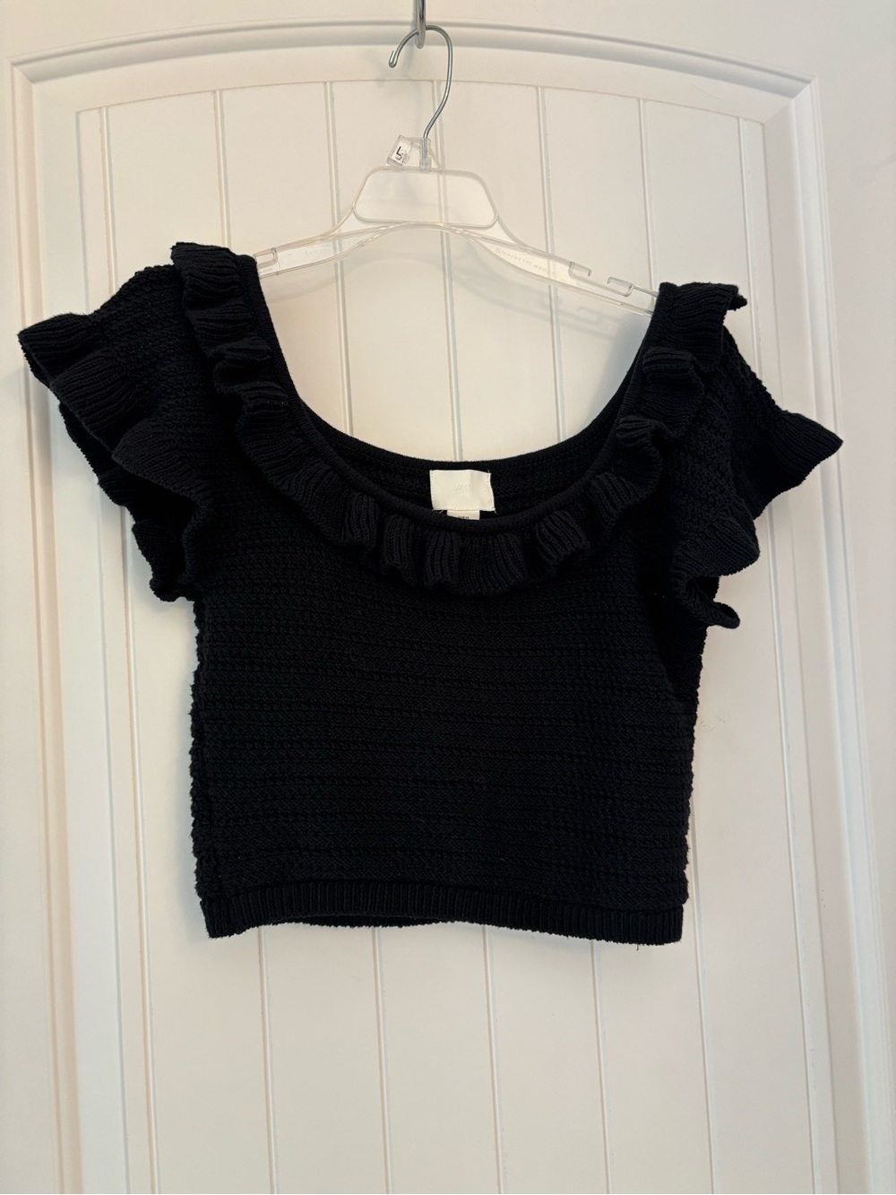 H&M Ruffled Black Sweater Crop Top - Women’s Medium